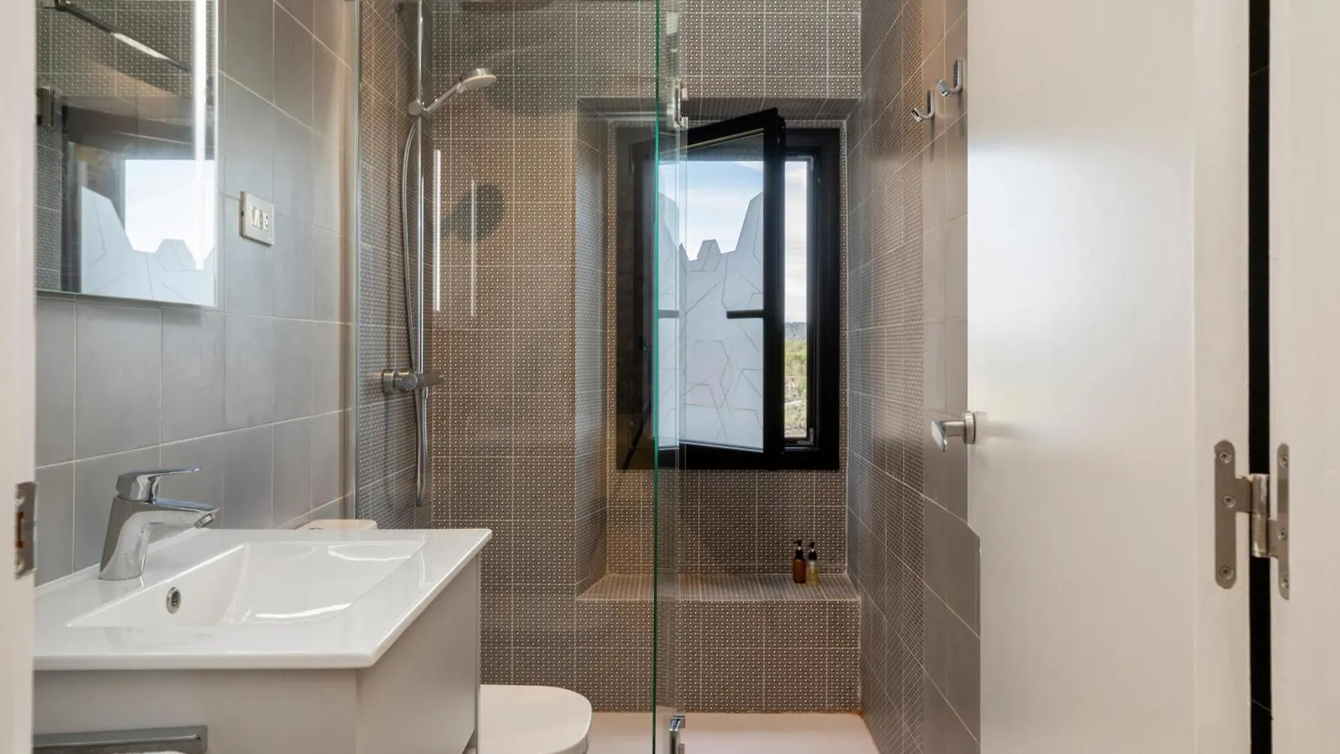 Bonaire Suites Sant Mori
