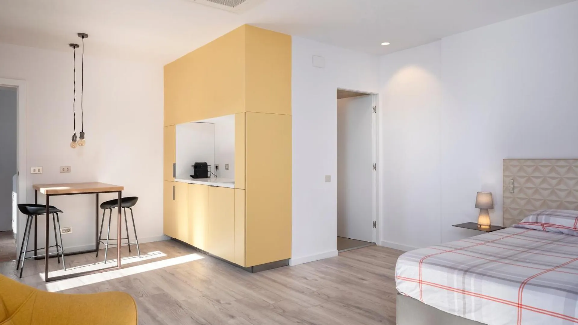 Bonaire Suites Sant Mori Bed & Breakfast