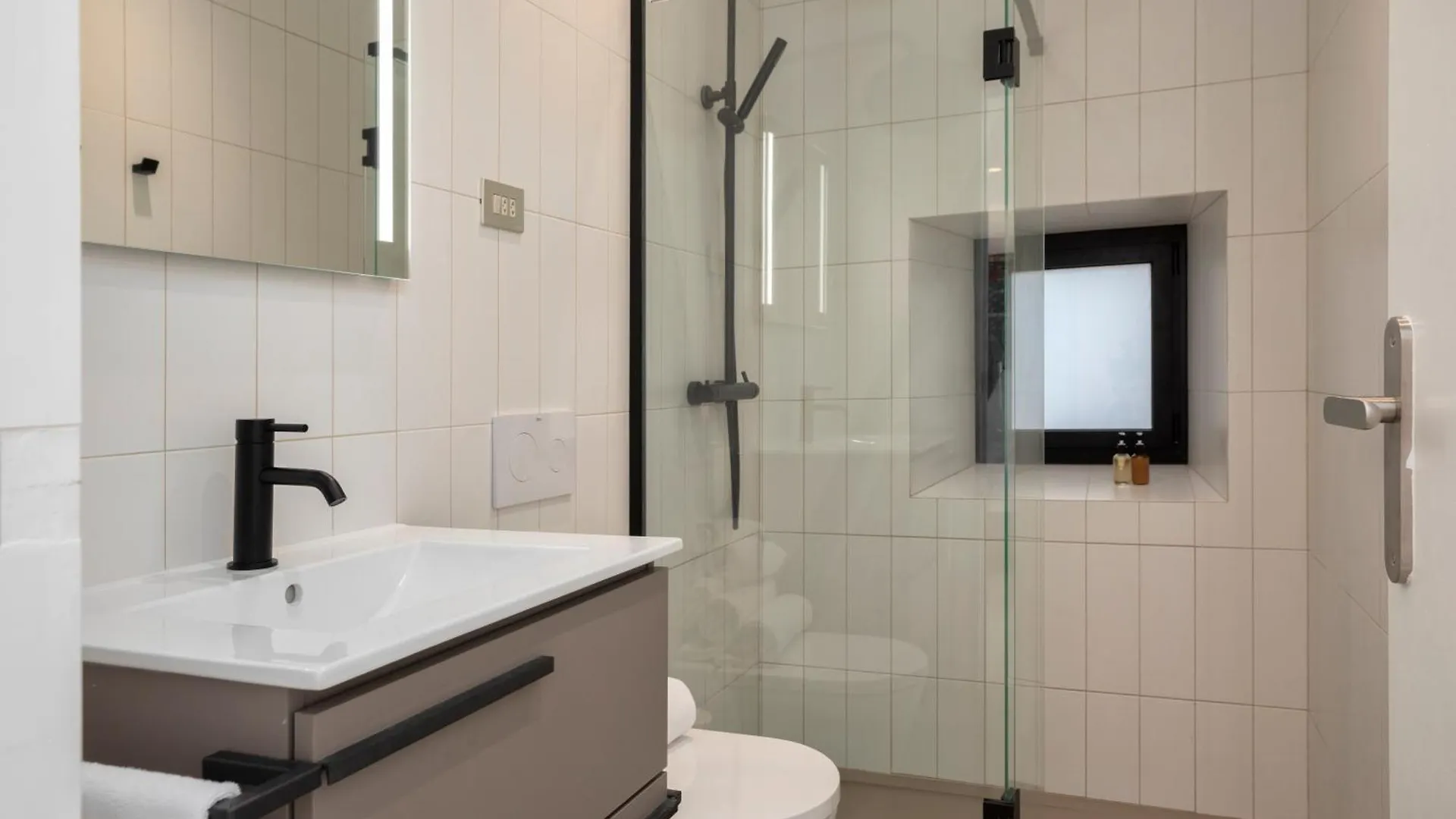 Bed & Breakfast Bonaire Suites Sant Mori Spain